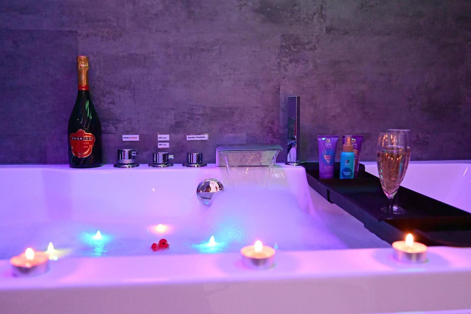 Love Room A Deux Pas De L'Ocean Avec Hammam, Sauna Et Bain A 2 :-) Biscarrosse Exterior foto
