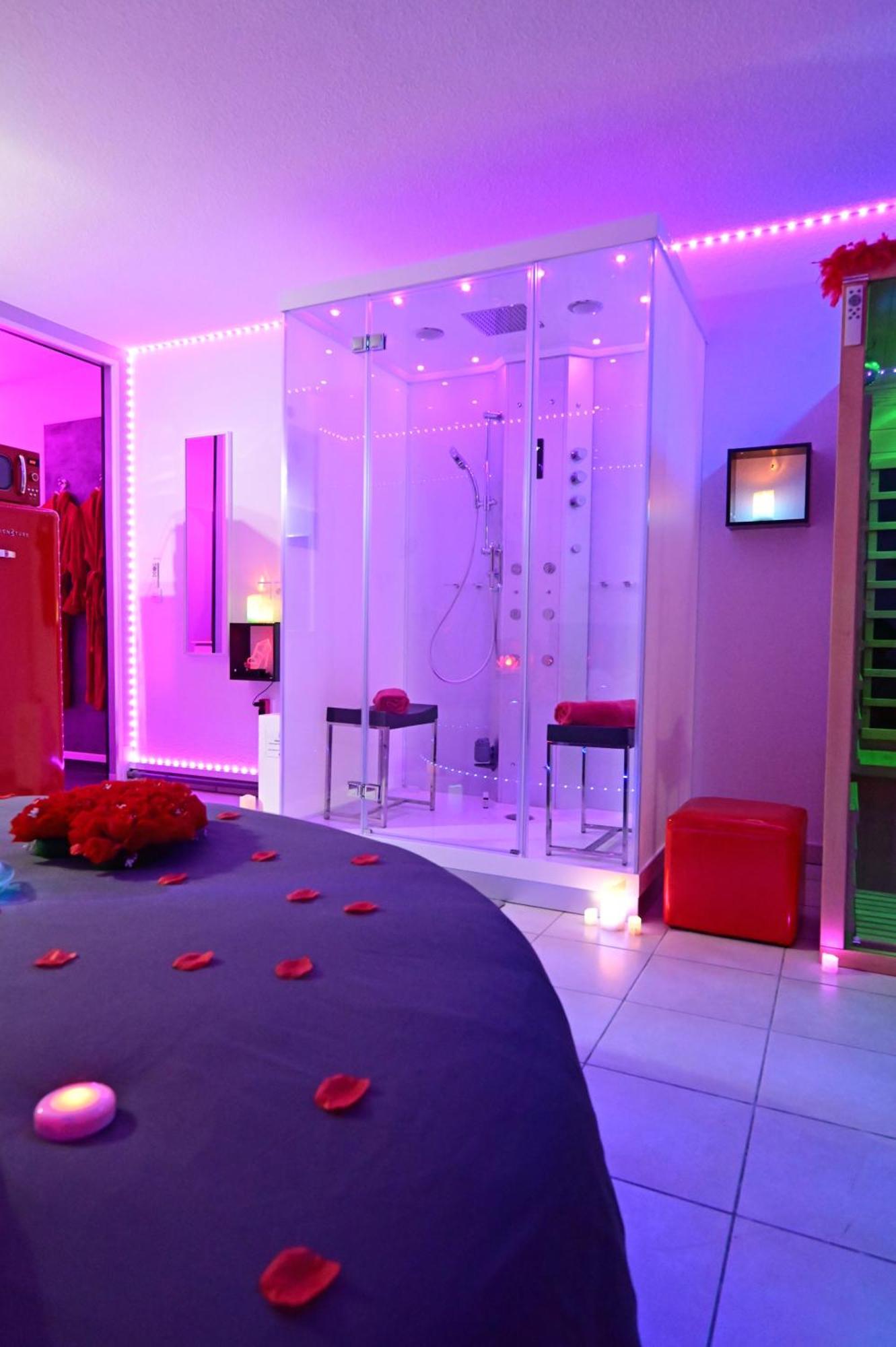 Love Room A Deux Pas De L'Ocean Avec Hammam, Sauna Et Bain A 2 :-) Biscarrosse Exterior foto